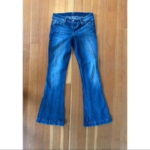 7 For All Mankind sz 27 Bell Bottom Jeans